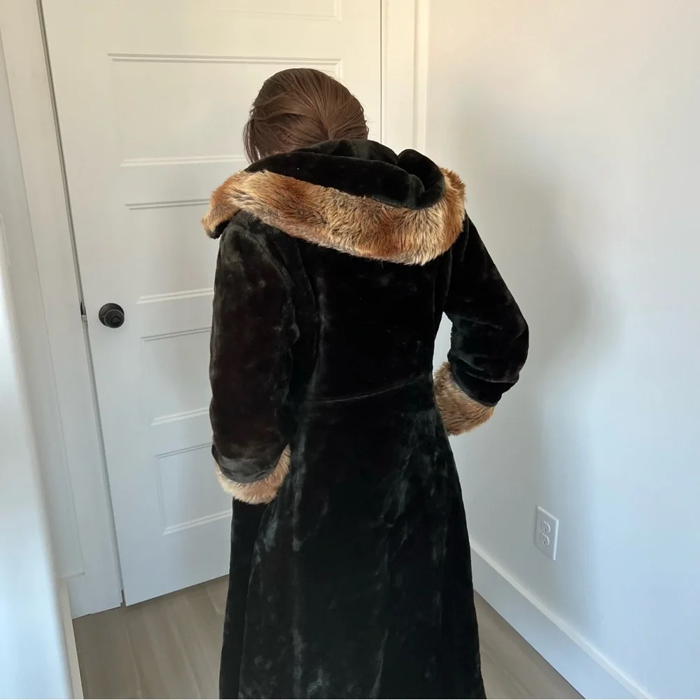Vintage Faux Fur Coat - Picture 2 of 13